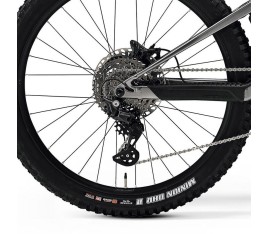 Merida eOne-Sixty 675 IV1 M fegyverszürke-fekete e-bike